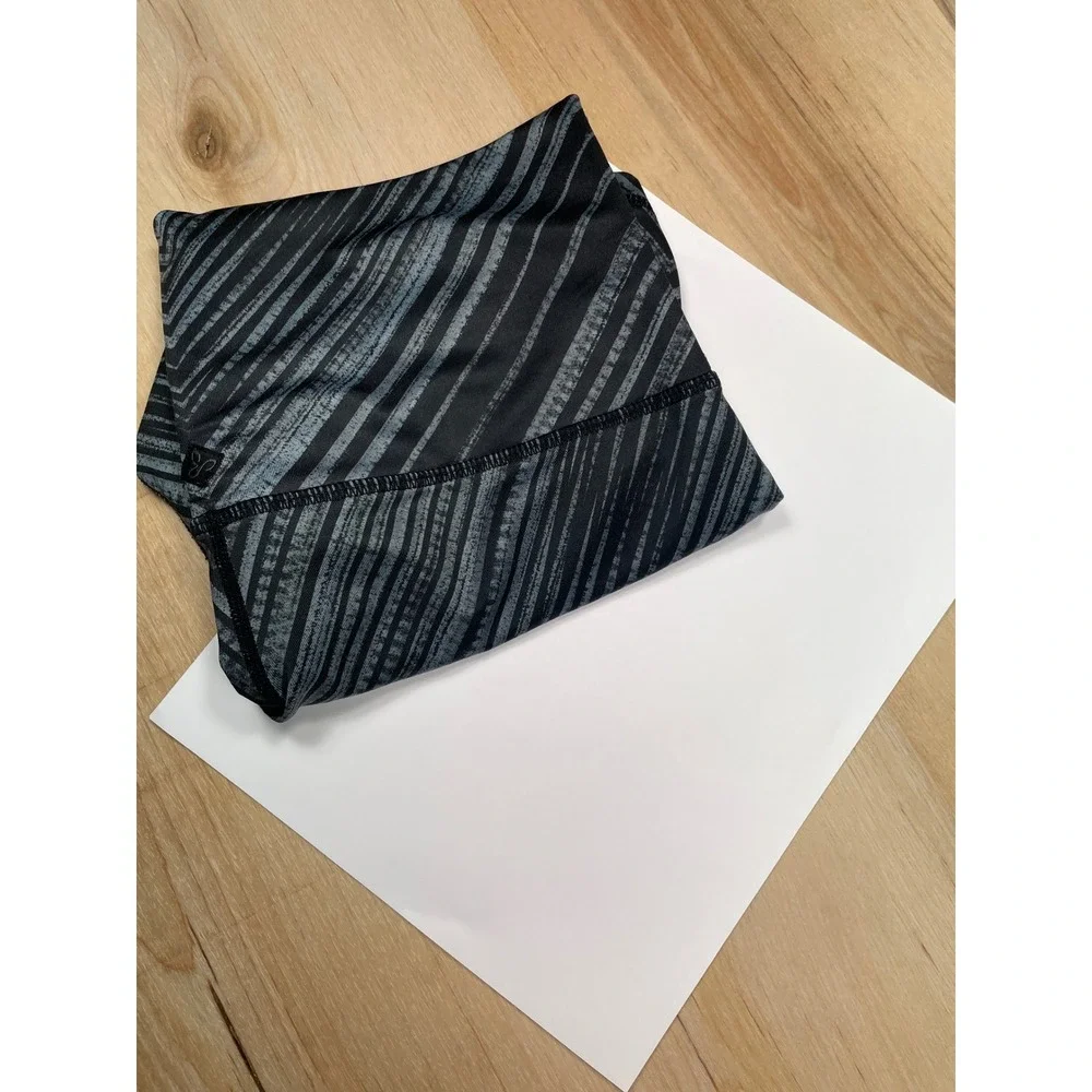 Prana Womens Grey Black Chevron Stripe‎ High Rise Athletic Yoga Shorts Size M